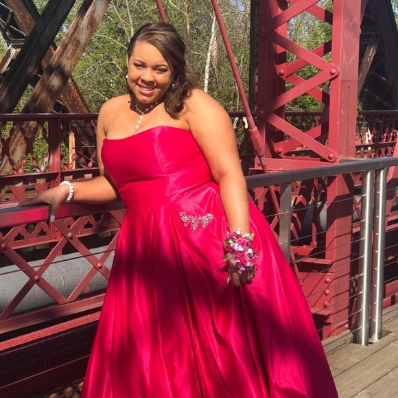 PROM DRESS!!!! - Picture 4 of 4